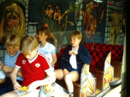 0DIA 1985 RAVA PUPS 1